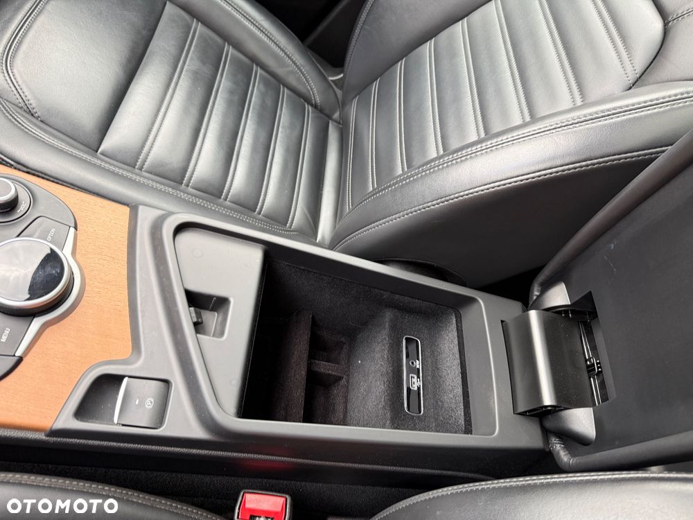 Alfa Romeo Stelvio 2.0 Turbo First Edition Q4 - 28