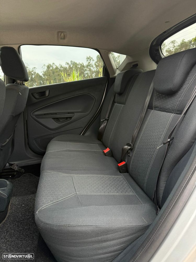 Ford Fiesta 1.25 Titanium - 11