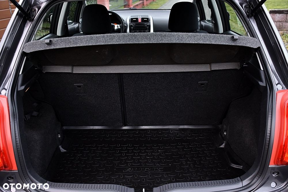 Toyota Auris 1.6 Edition - 24