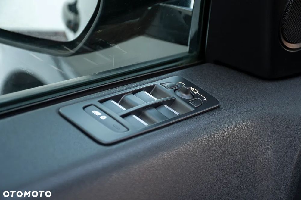 Land Rover Discovery Sport - 21