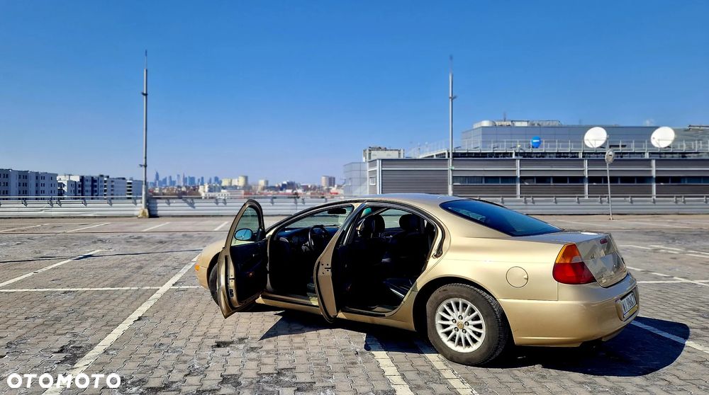 Chrysler 300M - 9