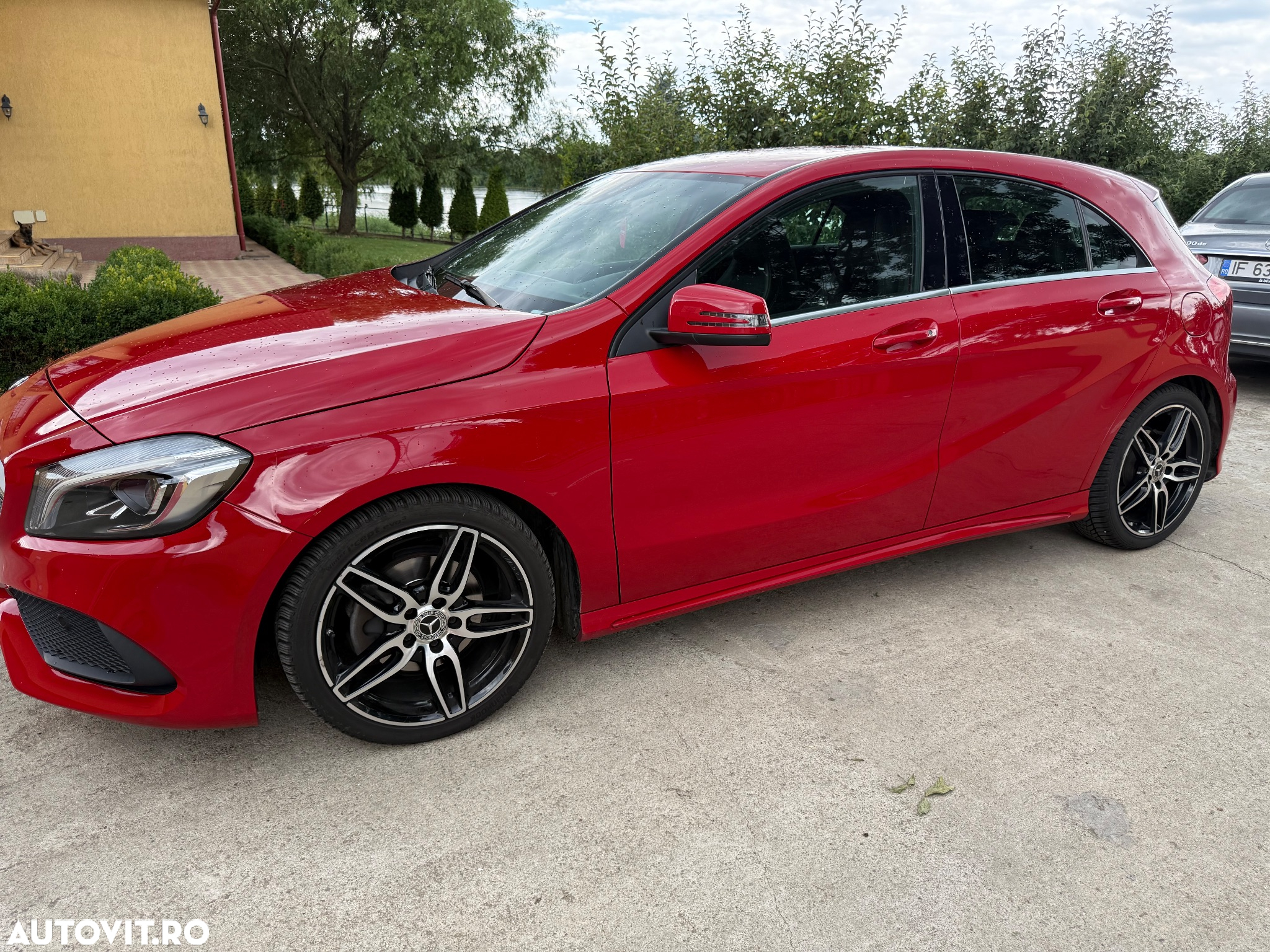 Mercedes-Benz A 180 7G-DCT AMG Line - 14