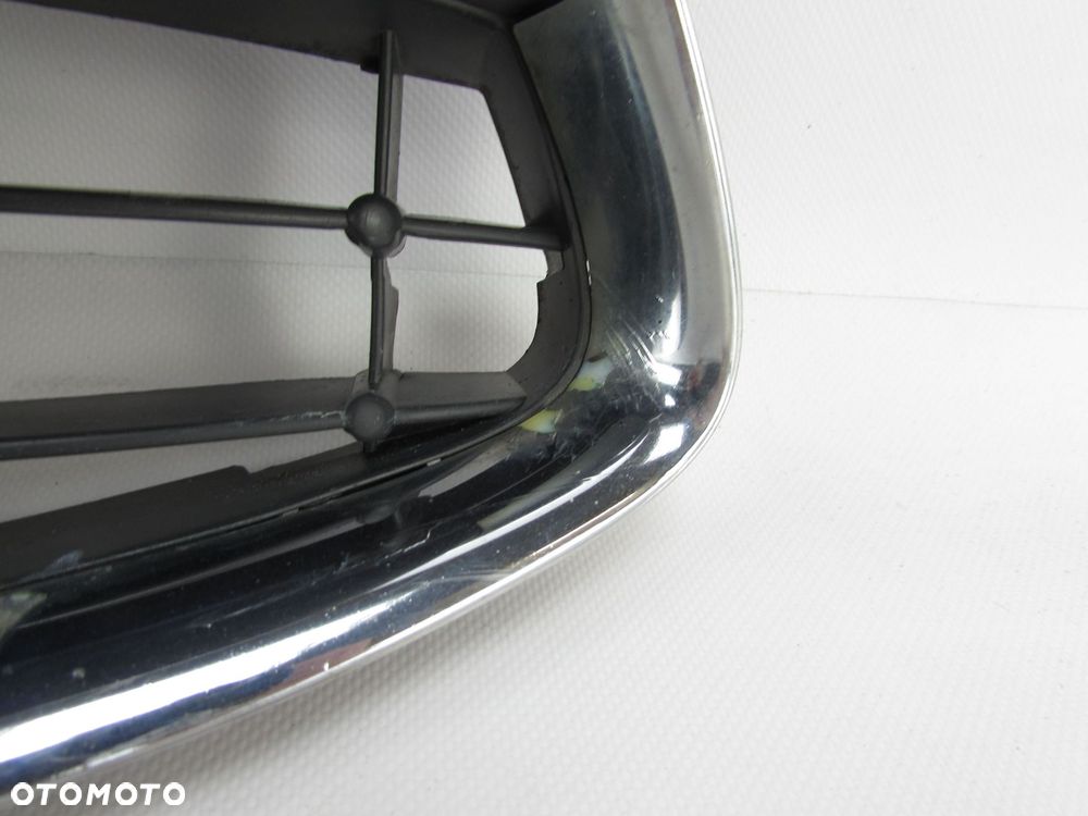 FORD FIESTA VII MK7 08-12 GRILL KRATKA ATRAPA ZDERZAKA SRODKOWA 8A61-17B968-D - 5