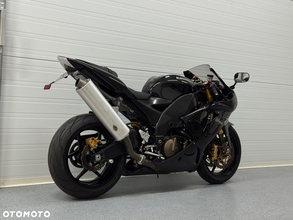 Kawasaki ZXR - 3