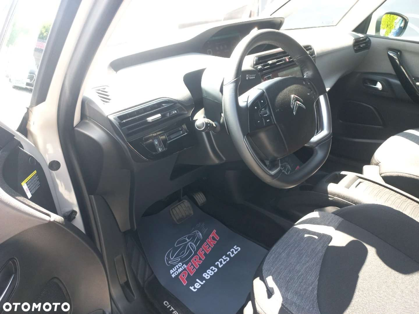 Citroën C4 Picasso - 11