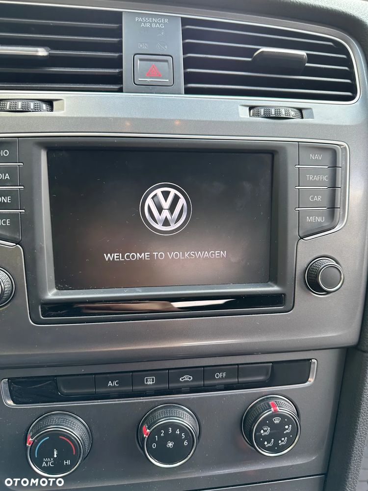 Volkswagen Golf - 14