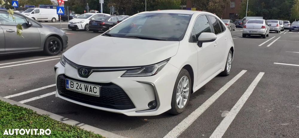 Toyota Corolla 1.8 HSD Business - 1