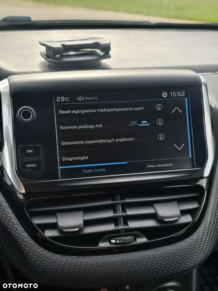 Peugeot 2008 - 22