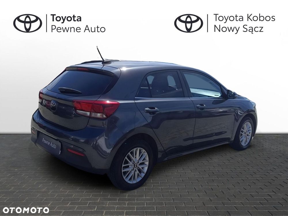 Kia Rio 1.2 L - 2