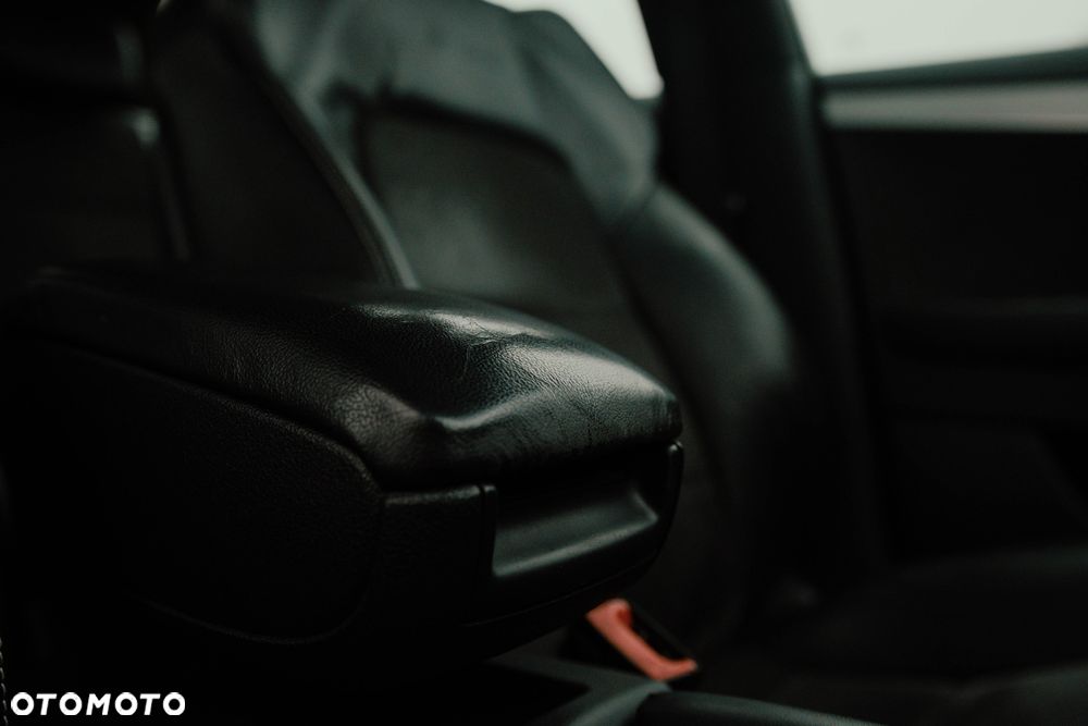 Audi A3 Sportback 1.4 TFSI S line Sportpaket (plus) - 19