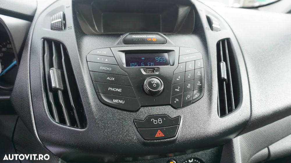 Ford Transit Connect - 21