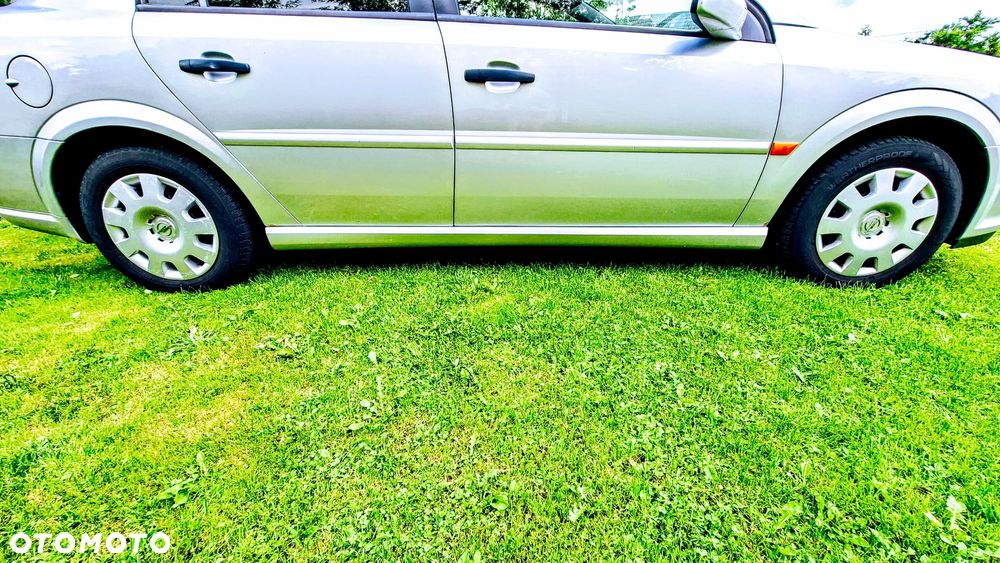 Opel Vectra 1.9 CDTI Essentia - 4
