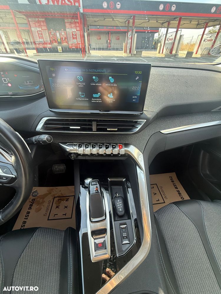 Peugeot 3008 - 8