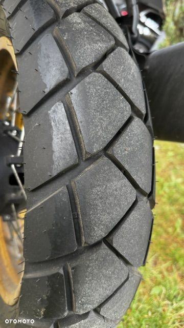 Suzuki V-STROM - 9