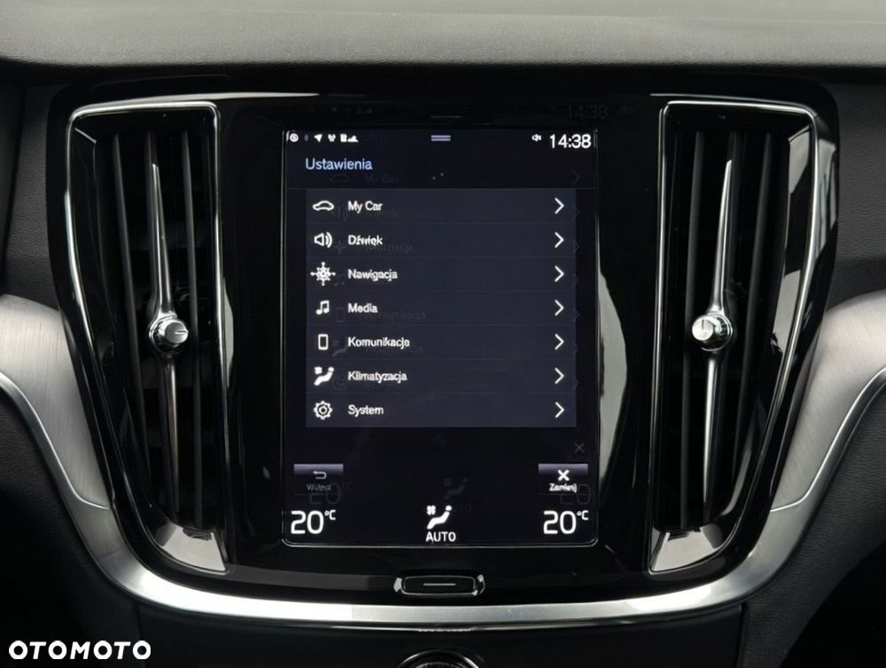 Volvo V60 Cross Country - 15