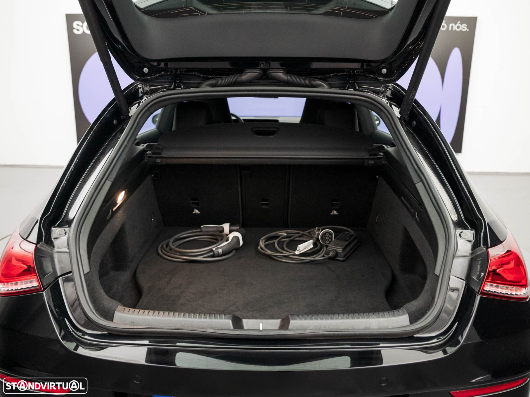 Mercedes-Benz CLA 250 e Shooting Brake Style Plus - 12