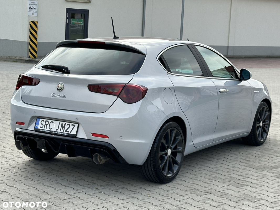 Alfa Romeo Giulietta 2.0 JTDM Distinctive - 13