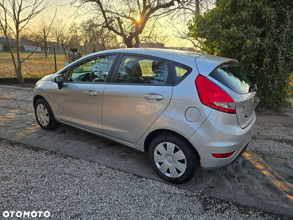 Ford Fiesta 1.25 Trend - 6