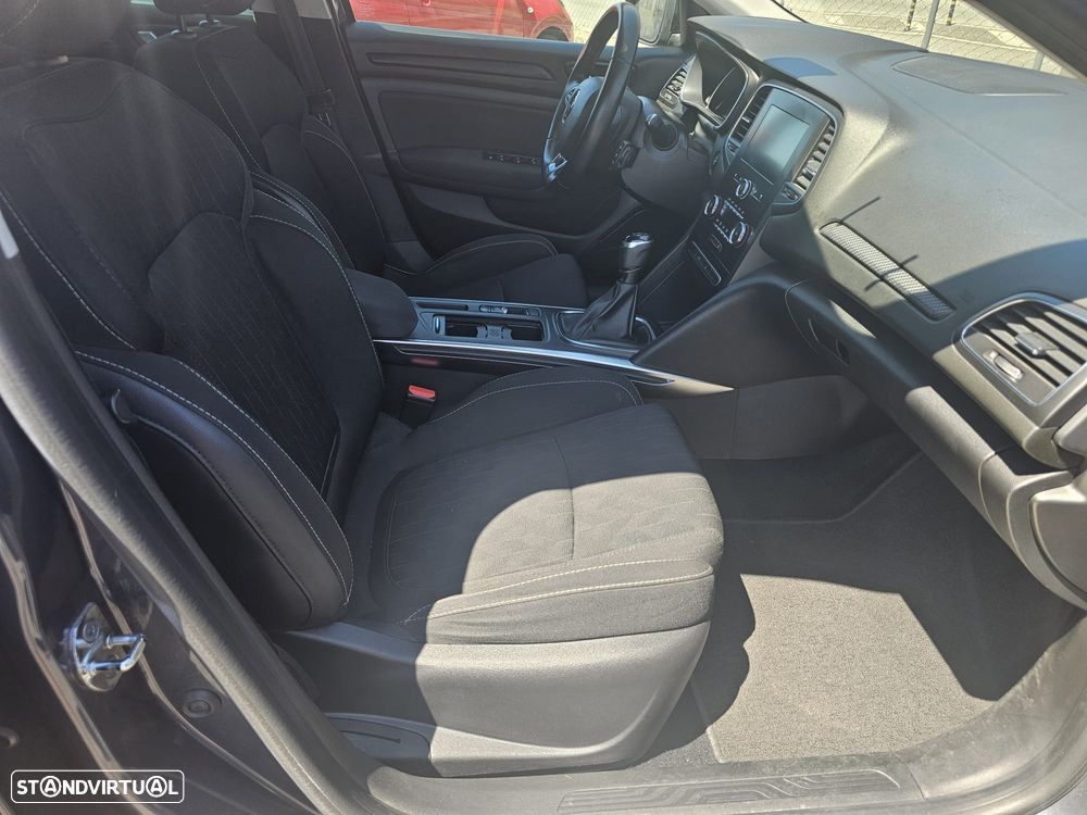 Renault Mégane Sport Tourer 1.5 Blue dCi Limited - 11