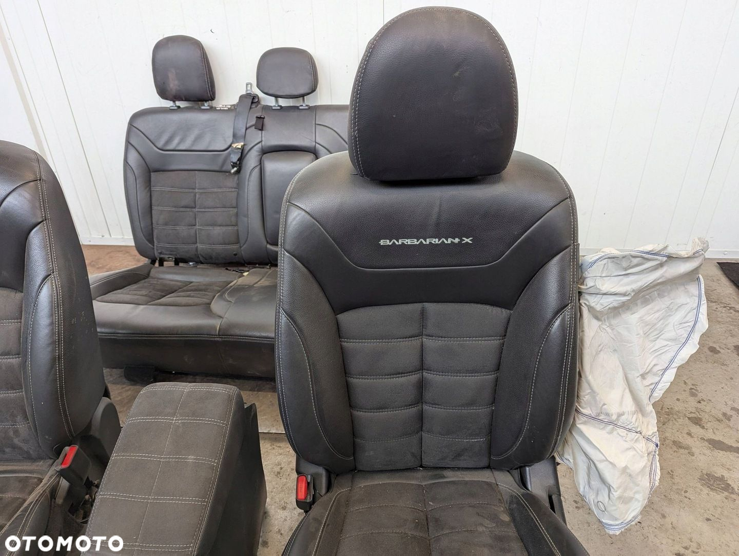 Mitsubishi L200 V Triton 2019-2023 Fotele Kanapa BarbarianX UK - 7