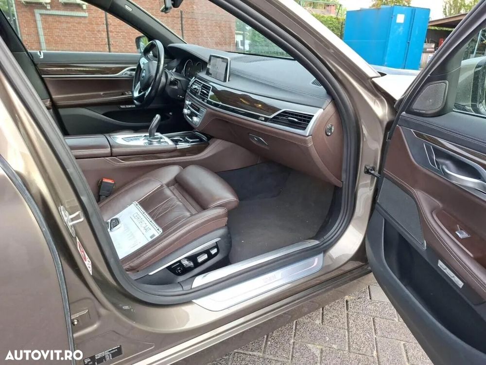 BMW Seria 7 730d xDrive - 14