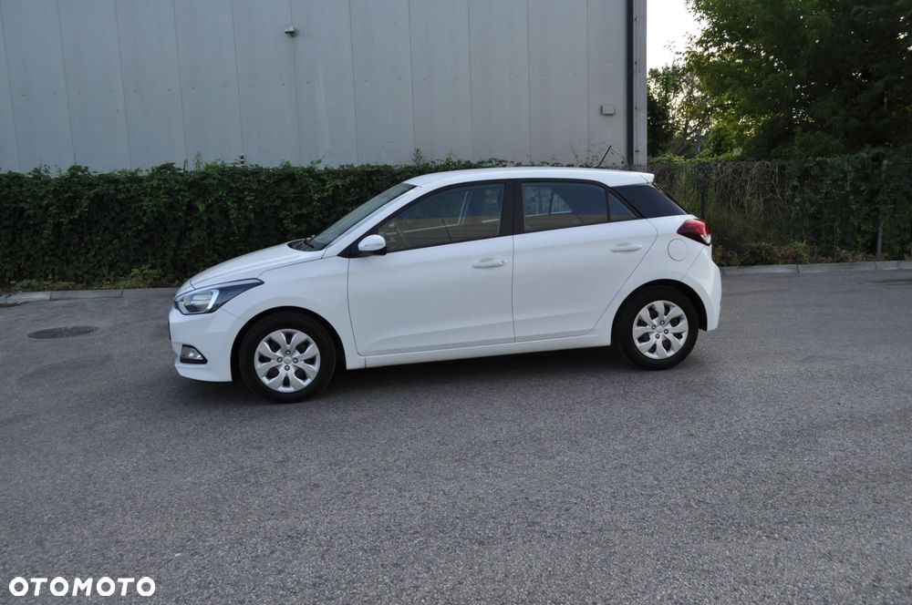 Hyundai i20 ver-1-2-style - 9