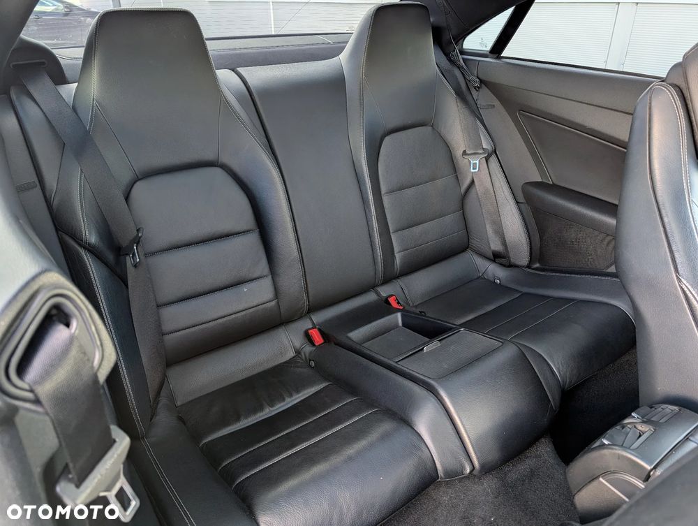 Mercedes-Benz Klasa E 350 CDI DPF Coupe BlueEFFICIENCY 7G-TRONIC Avantgarde - 25