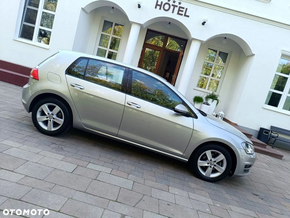 Volkswagen Golf 1.2 TSI BMT Trendline Perfectline - 16