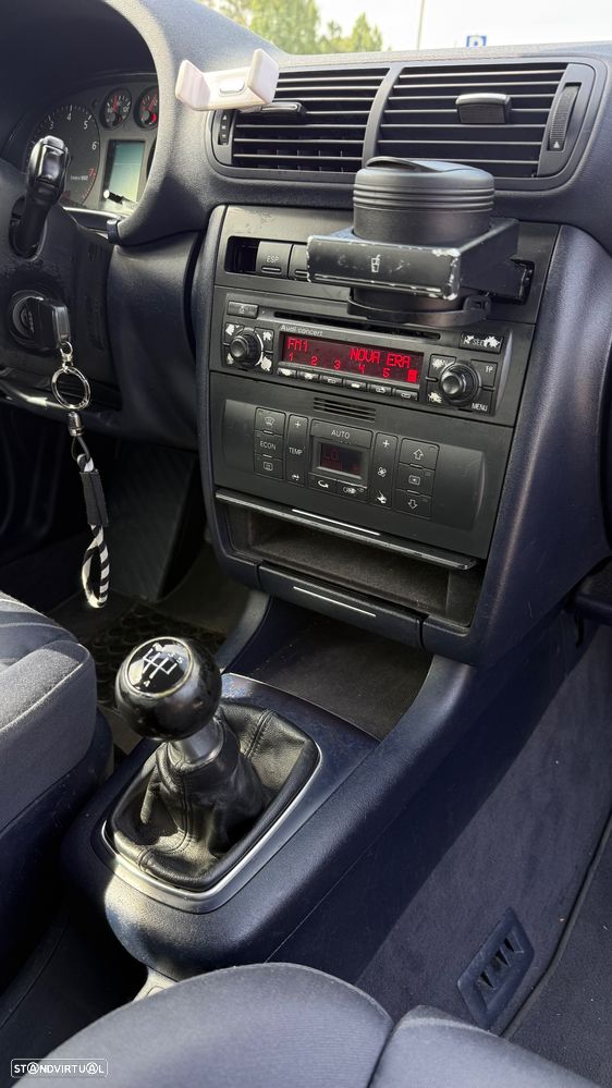 Audi A3 1.6 Sport - 32