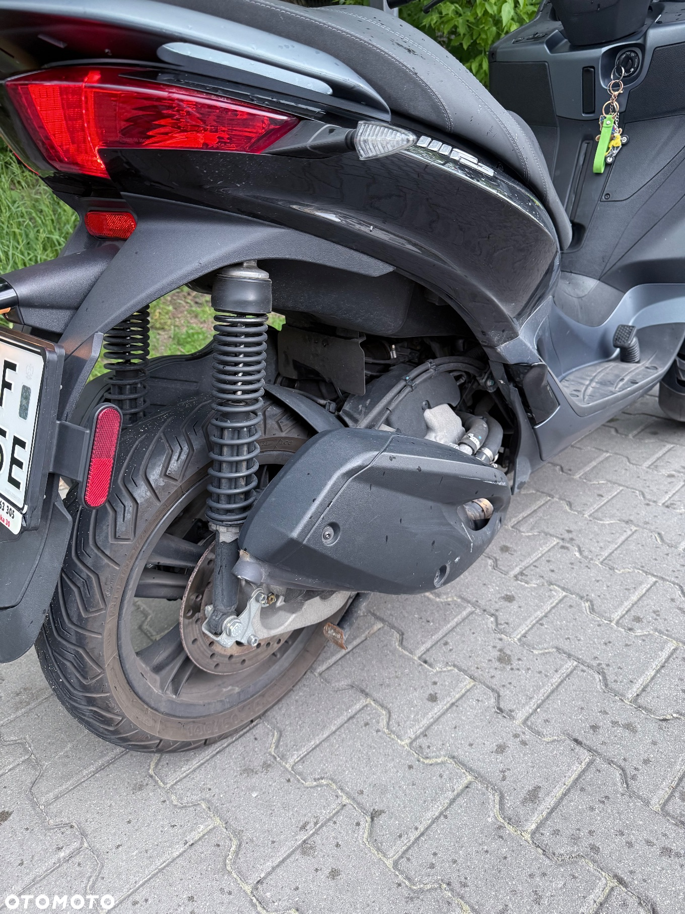 Piaggio MP-3 - 8