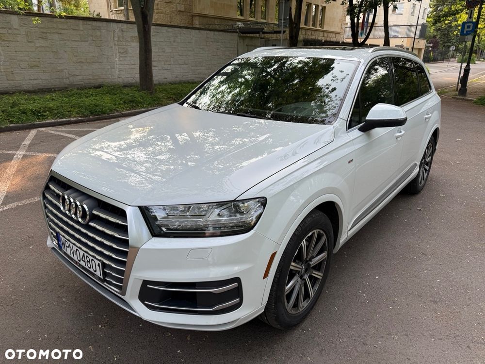 Audi Q7 - 1