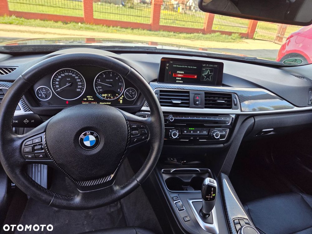 BMW Seria 3 320d Edition M Sport Shadow - 17
