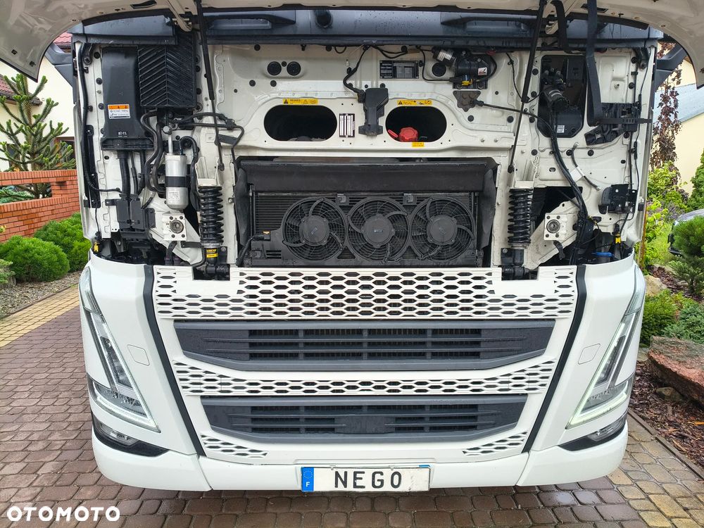 Volvo FH5 500 I-SAVE Globetrotter *9-2021* - 9