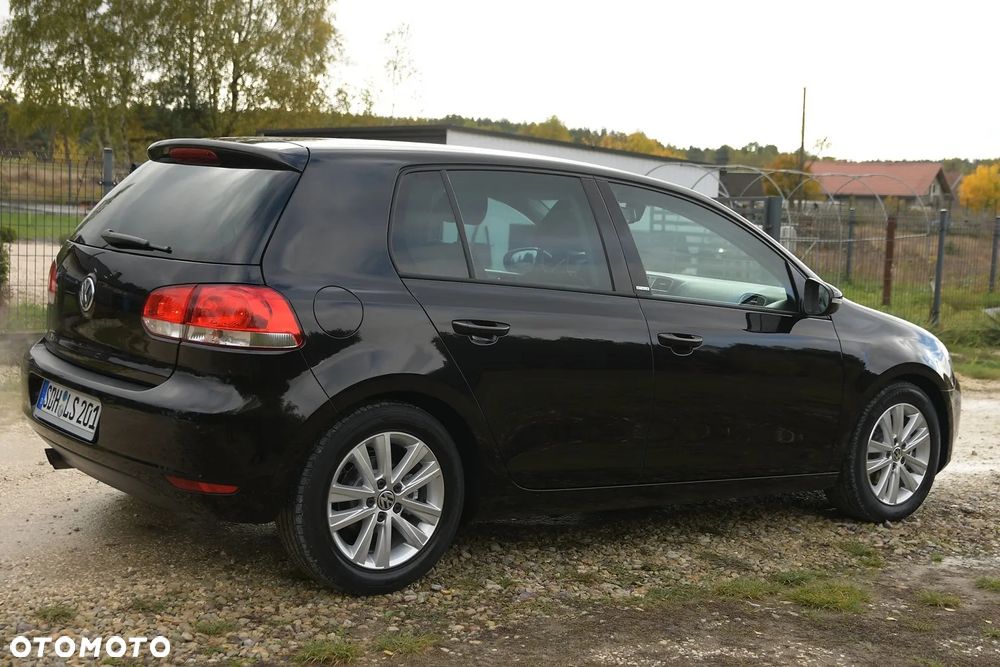 Volkswagen Golf 2.0 TDI DPF BlueMotion Technology Style - 9