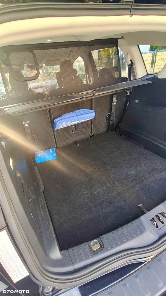 Ford S-Max - 28