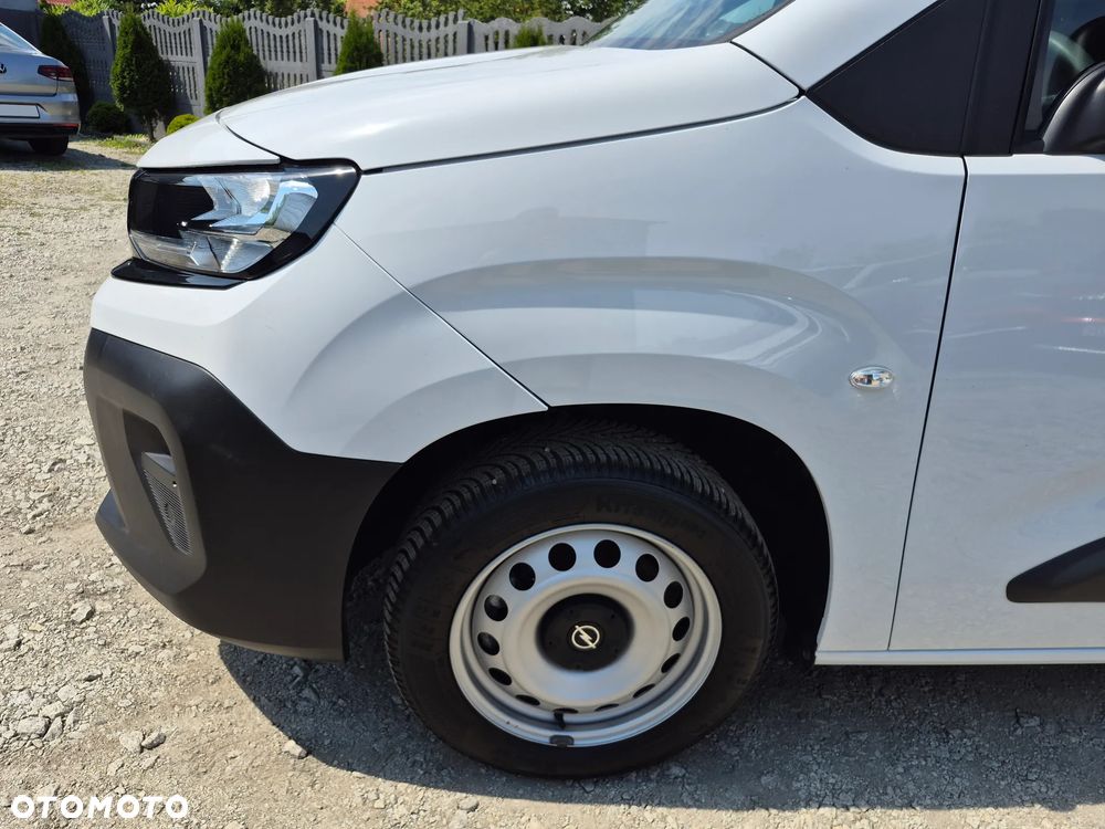 Opel COMBO - 22