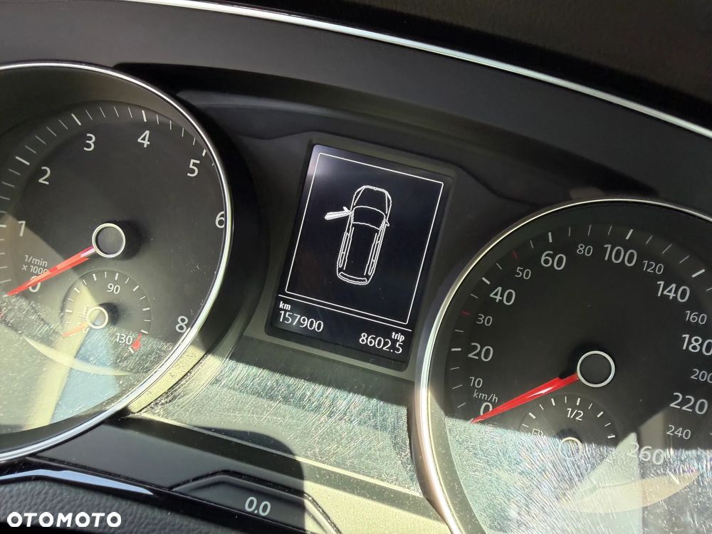 Volkswagen Passat 2.0 TSI Business DSG - 11