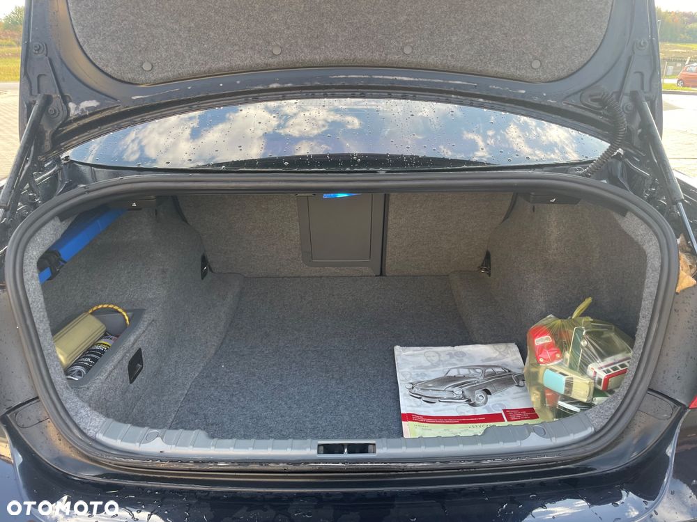 BMW Seria 3 320i - 11