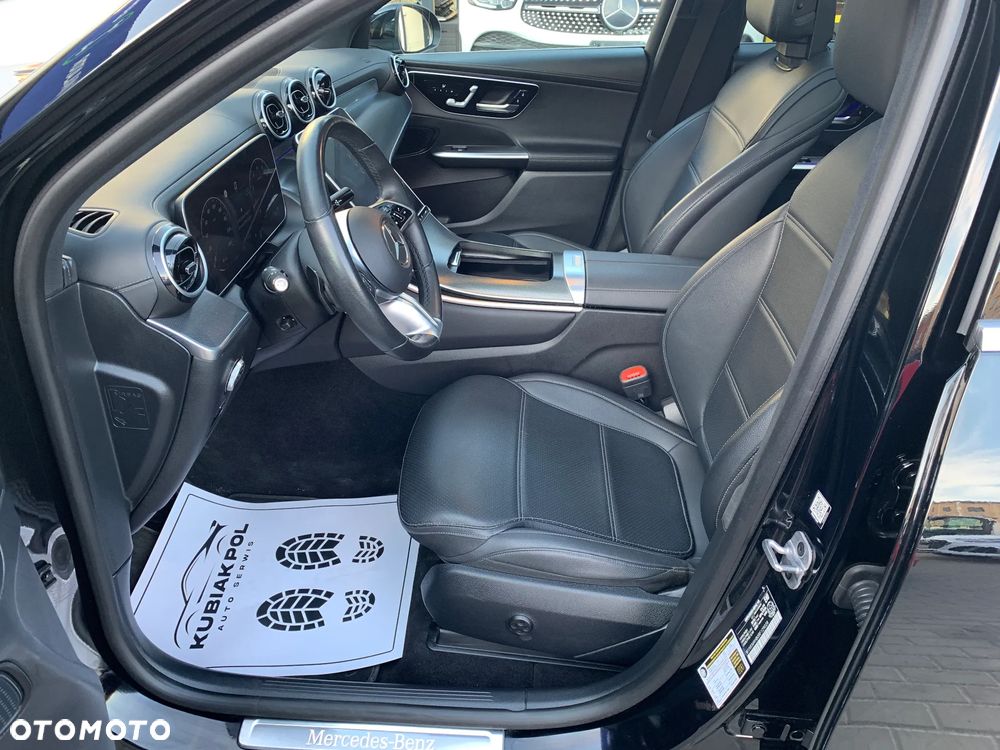 Mercedes-Benz GLC 300 4Matic 9G-TRONIC Edition Avantgarde - 16