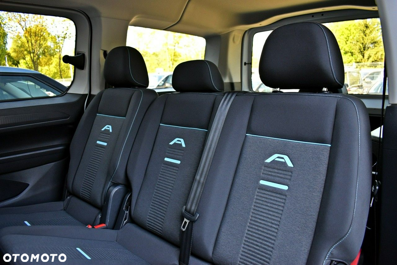 Ford Tourneo Connect Grand 2.0 EcoBlue Active - 13