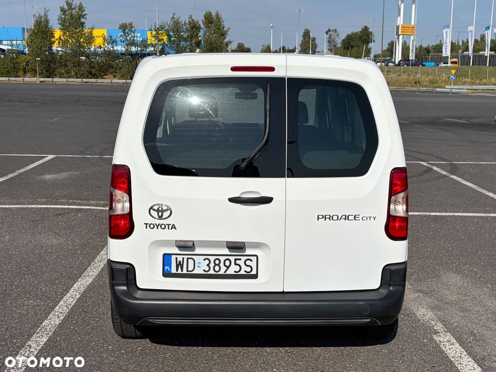 Toyota Proace City Verso 1.5 D-4D Family - 3