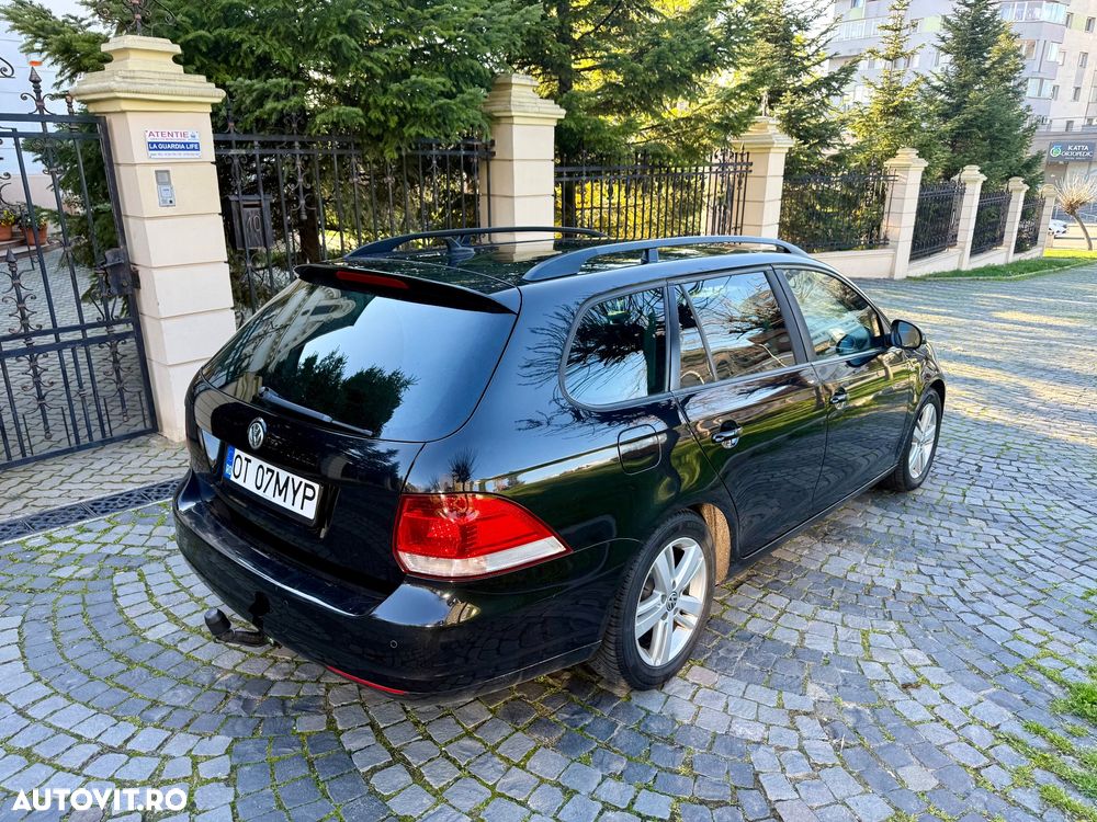 Volkswagen Golf 1.6 TDI DPF BlueMotion Technology MATCH - 19