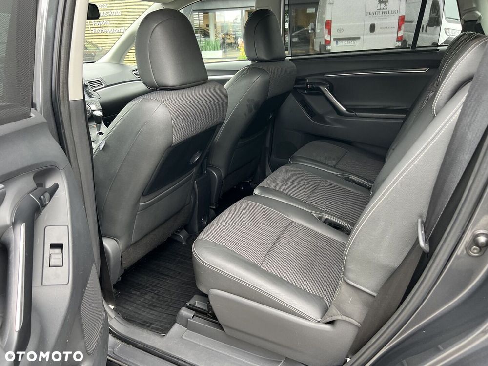 Toyota Verso 1.8 Prestige MS EU6 - 22