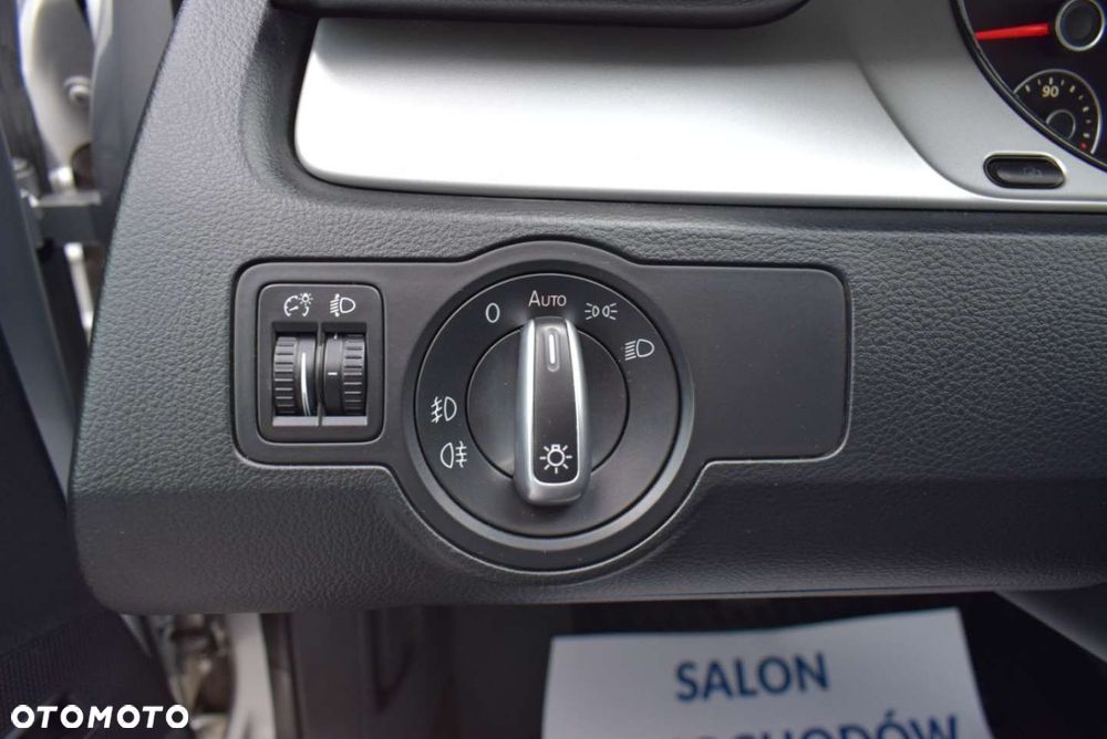 Volkswagen Passat - 20