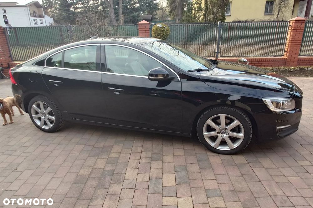 Volvo S60 T3 Drive-E Dynamic Edition (Momentum) - 8