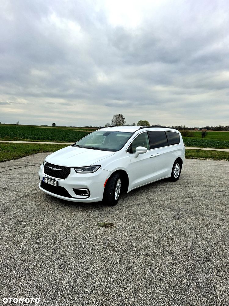 Chrysler Pacifica - 30