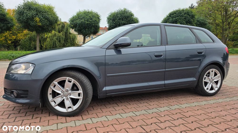 Audi A3 Sportback 2009 photo 2