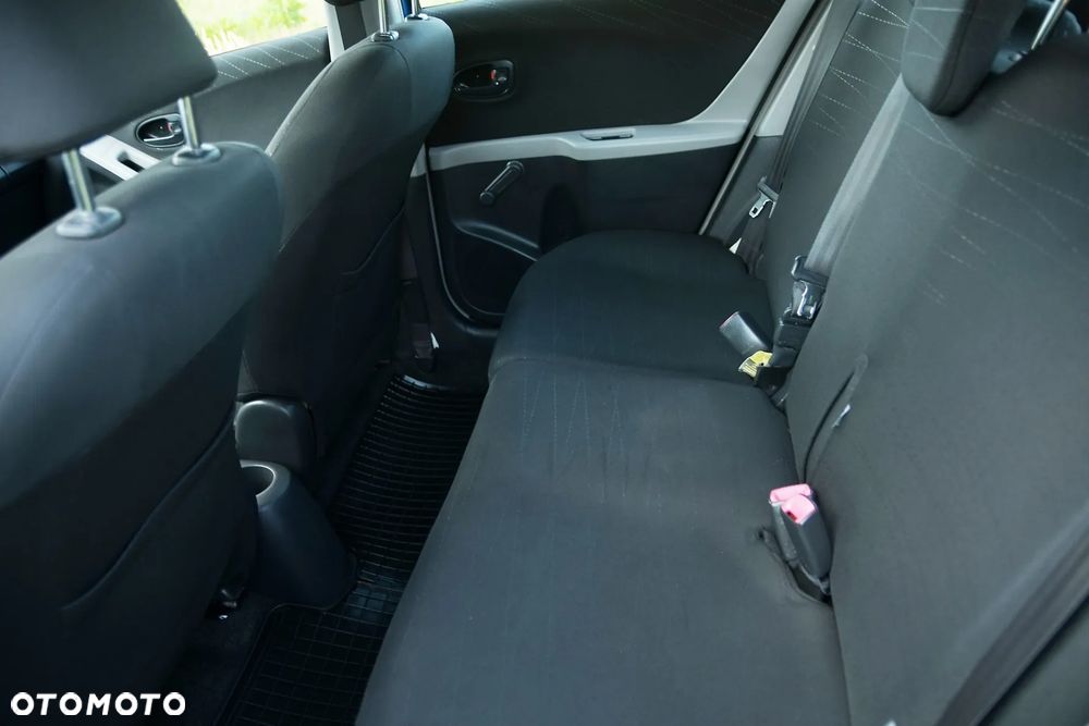 Toyota Yaris 1.0 VVT-i - 26