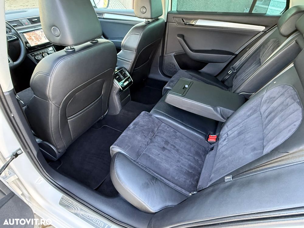 Skoda Superb 2.0 TDI DSG Sportline - 8