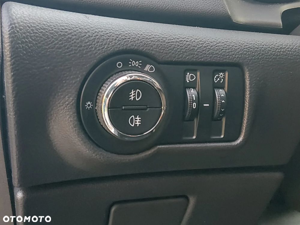 Opel Astra - 11